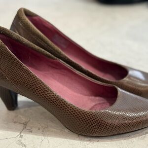 Tsubo Heels, rubber sole, ultra comfy